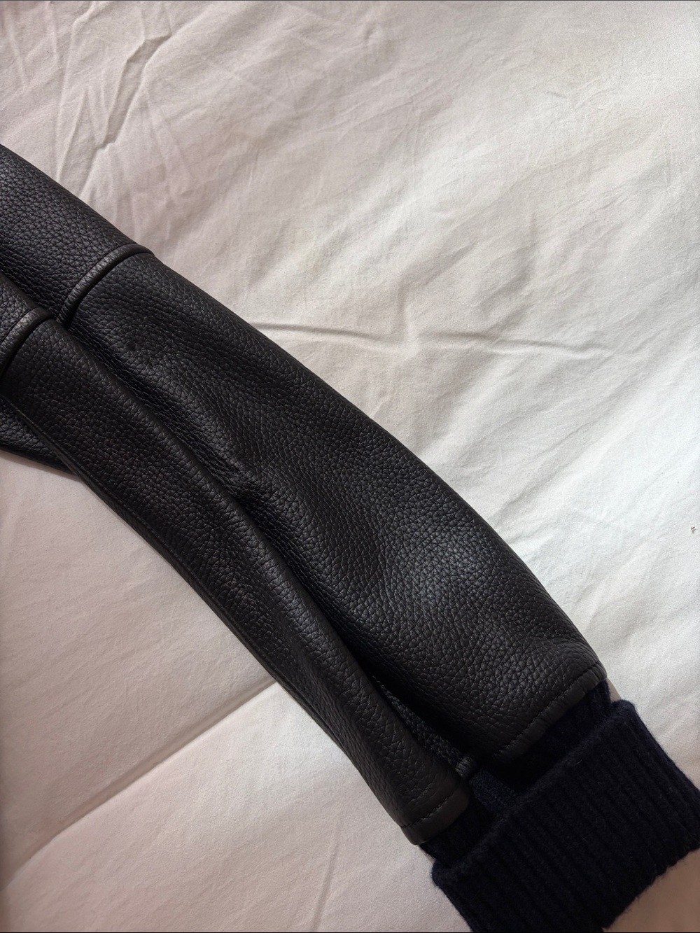 Hermès Navy and Black leathers and cashmere Bomber Jacket - Picture 7 of 9